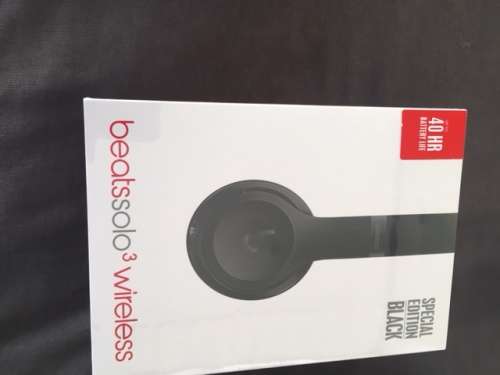 Beats Solo3 Wireless On-Ear Headphones: Special Edition Black