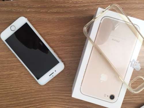 Apple iPhone 7