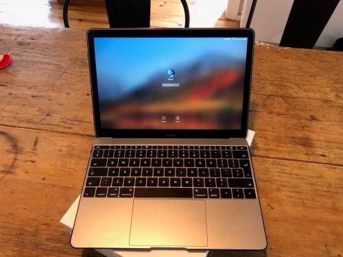 Macbook