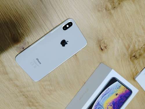 iPhone Xs