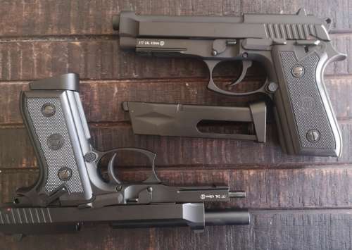 1 Only CO2 GAS BLOWBACK M92 FULL AUTO /SEMI AUTO METAL HEAVY FULL WEIGHT 4.5MM STEEL BB PISTOL