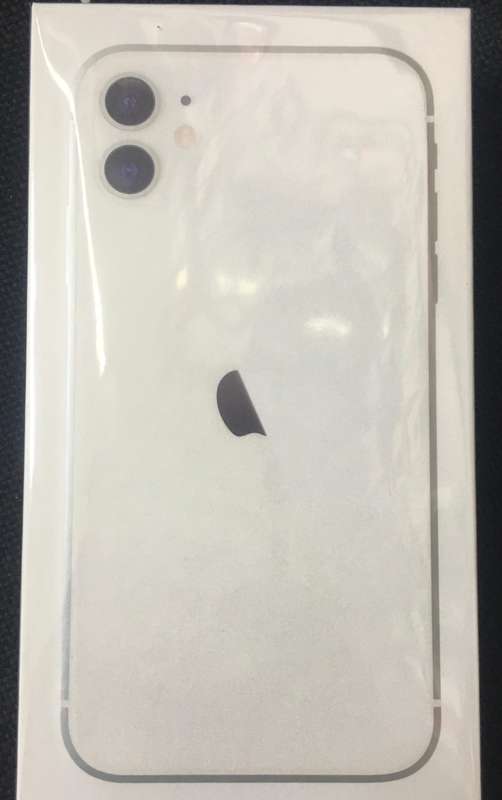 Apple IPHONE 11 !!! 64GB!!! white !!! WATER DAMAGE OR BROKEN