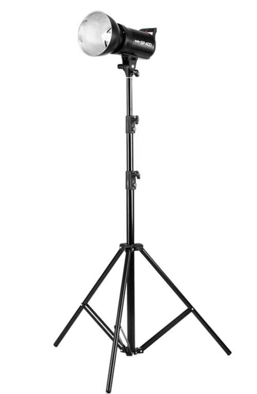 2.6 M LIGHT STAND