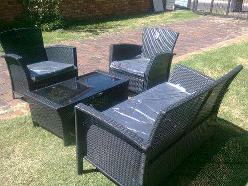 POLY RATTAN LOUNGE SET WITH TABLE