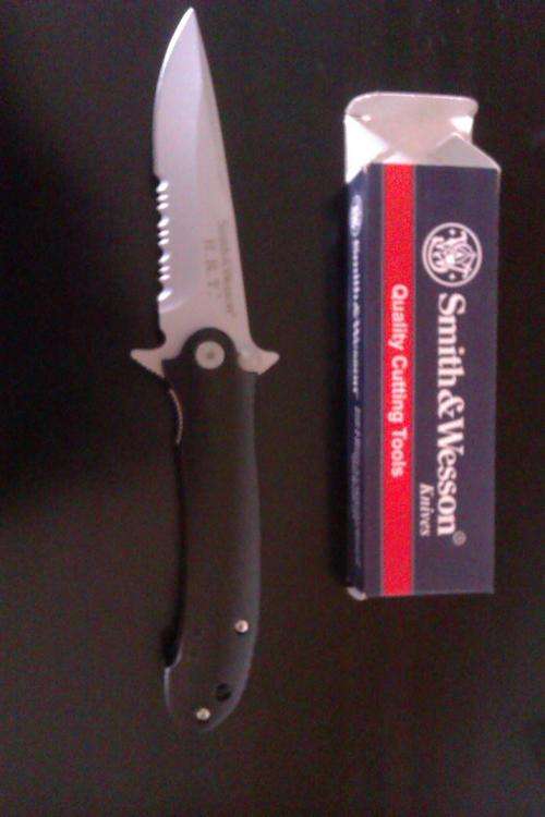 Smith & wesson knife