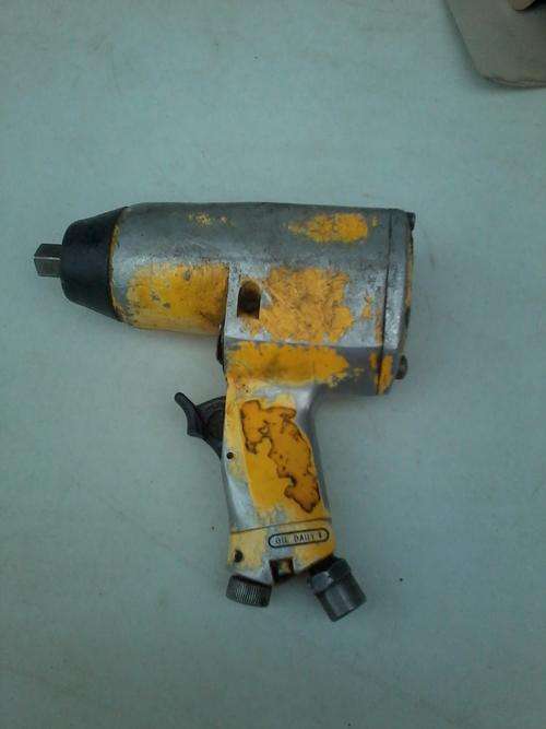 Impact Wrench (Pneumatic)