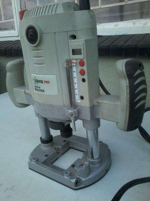 Startel pro 1900w Router heavy duty