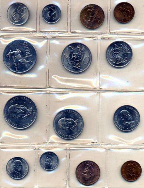 1982 UNC SOUTH AFRICAN COIN SET IN PLASTIC COVER