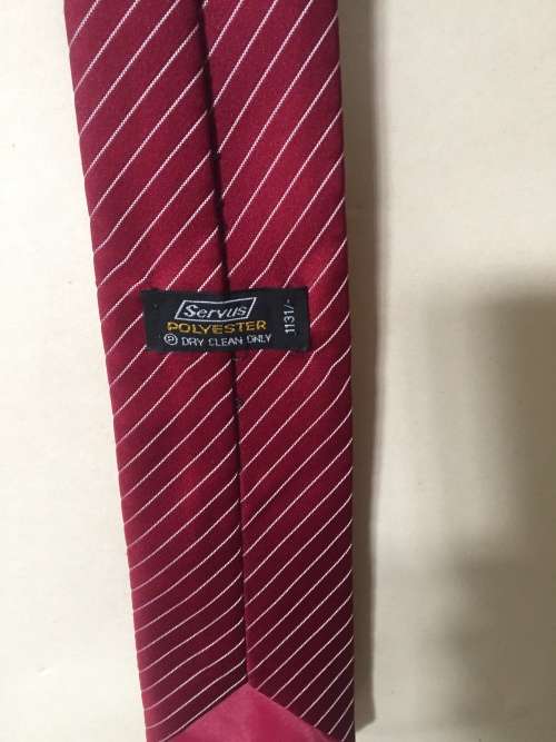 SERVUS Polyester Red Stripe Tie
