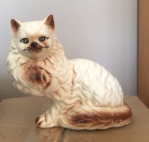 1980 Ceramic cat ornament