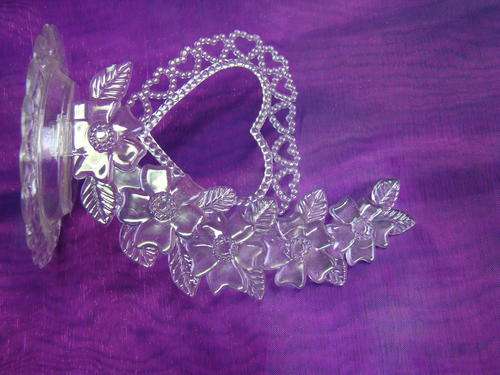 Photo frame or serviette holder