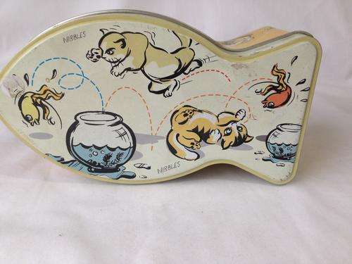 Nibbles cat biscuit   tin