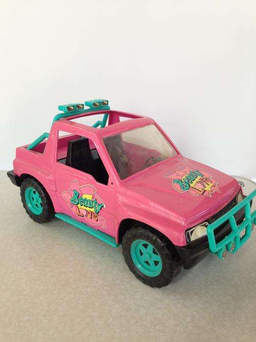 Beauty Love doll car
