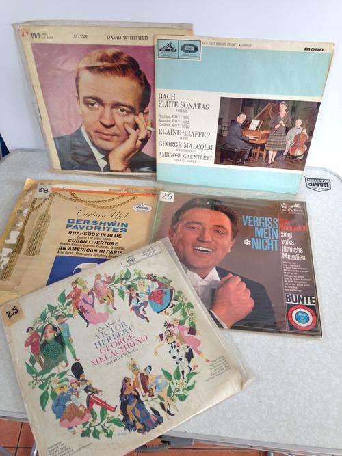 5 mixed international records /lp's