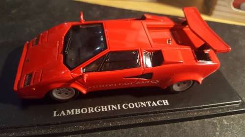EAGLE RACE LEGEND SERIES; LAMBORGHINI COUNTACH  1/43