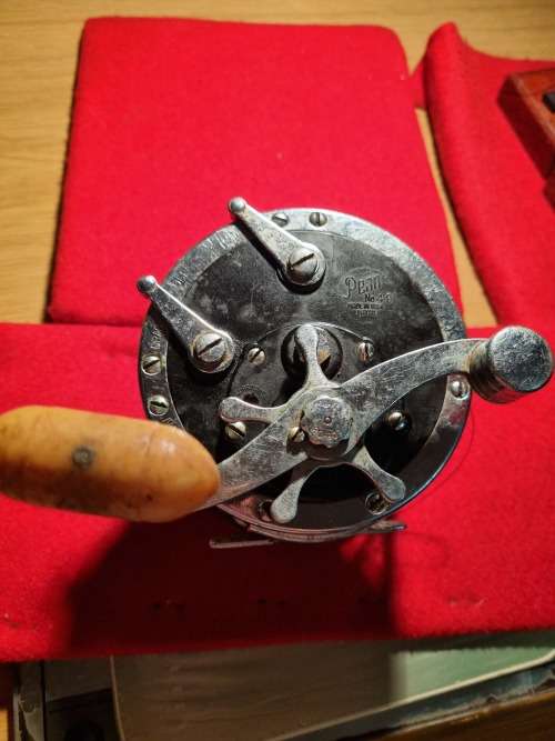 PENN 49 FISHING REEL