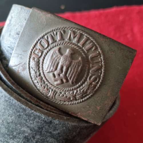 ARMY, SECOND WORLD WAR WATER BOTTLE AND GERMAN SOLDIER BELT