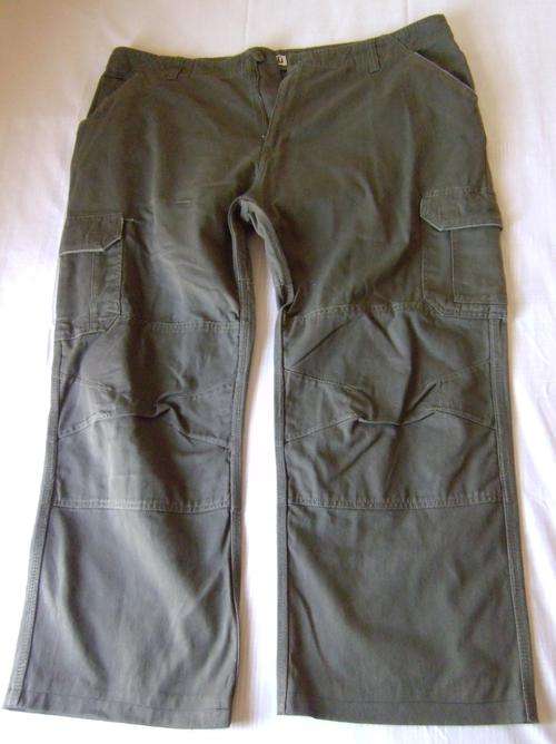 LEGENDARY 6 POCKET CARGO PANTS JONSSON FACTORY SIZE 40 by 79'' FREE SHIPPING IN SA