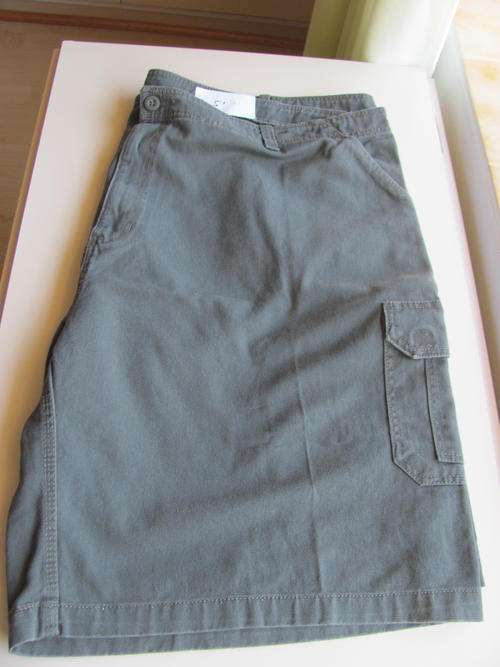 Jonnson Workwear Mens Shorts. Size 52