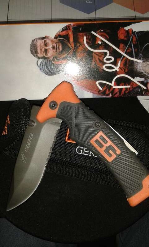 BEAR GRYLLS FOLDING SHEATH KNIFE