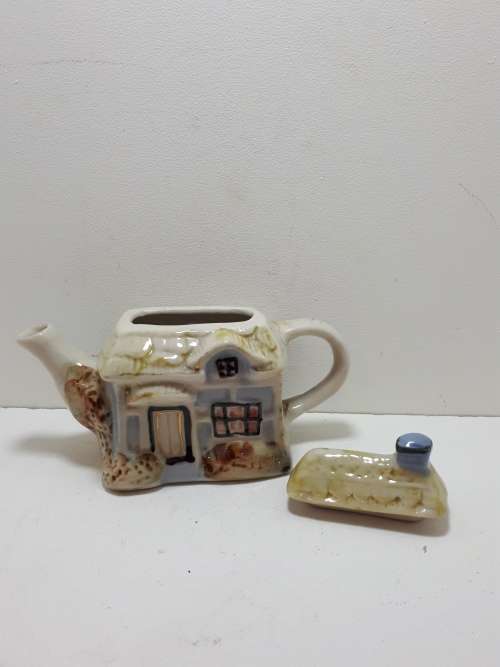 Mini Cottage Teapot