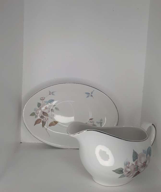 Alfred Meakin Gravy Boat, made in England