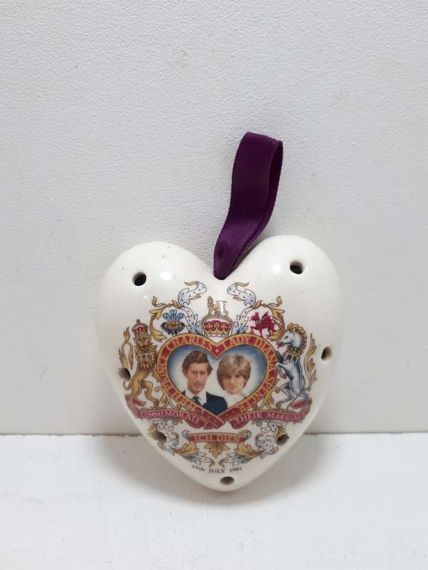 Charles and Diana Souvenir Heart