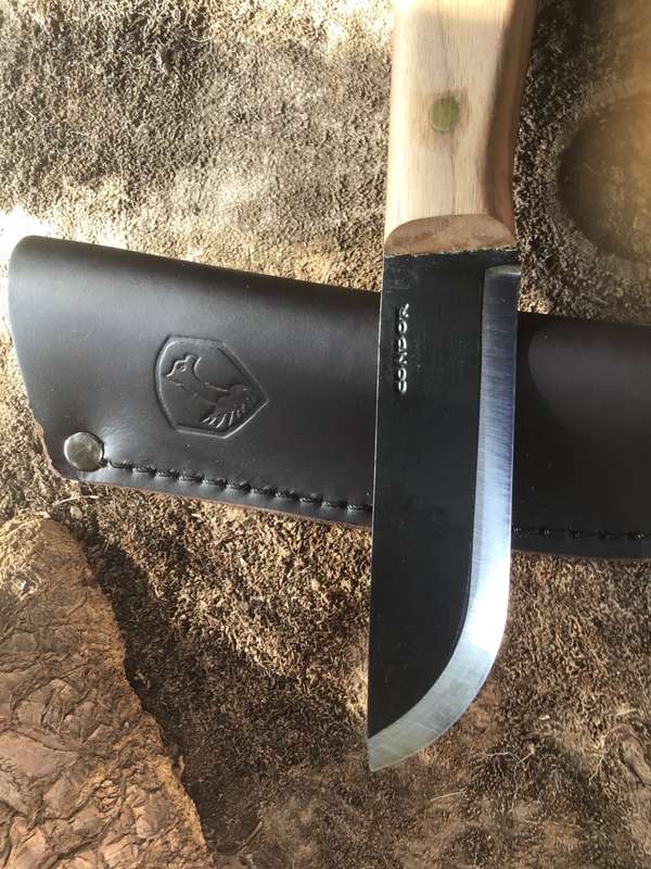 CONDOR BUSHCRAFT BASIC CAMP KNIFE 5 CARBON STEEL BLACK BLADE, HARDWOOD HANDLE, LEATHER SHEATH