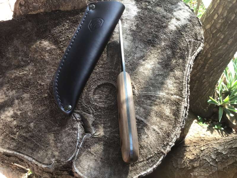 CONDOR BUSHCRAFT BASIC CAMP KNIFE 5 CARBON STEEL BLACK BLADE, HARDWOOD HANDLE, LEATHER SHEATH