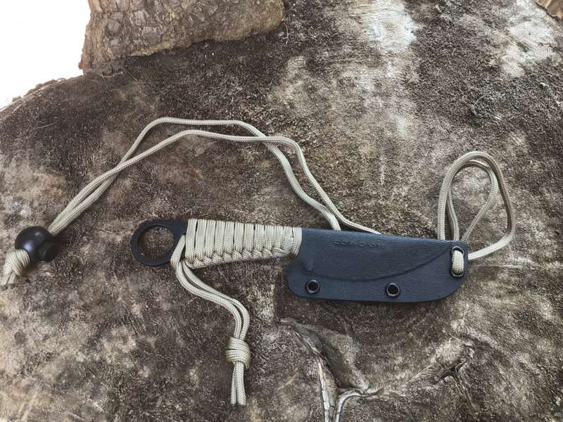 CONDOR KICKBACK KNIFE FIXED 2,75 CARBON STEEL BLADE, TAN  PARA CORD WRAPPED HANDLE, KYDEX SHEATH