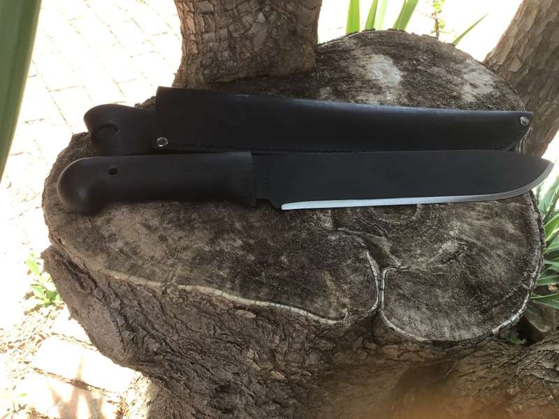 CONDOR KUMUNGA CAMP KNIFE 10-1/4 BLACK CARBON STEEL BLADE, POLYPROPYLENE HANDLE, LEATHER SHEATH