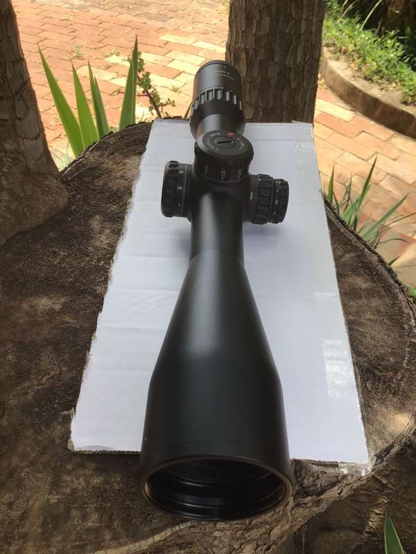 VECTOR OPTICS CONTINENTAL 5-30x56 FFP