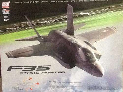 Stunt Flying Aircraft F35 Strike Fighter