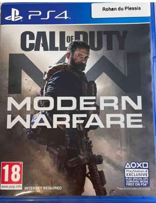 Playstation 4 Pro4, 2x controllers and disc games