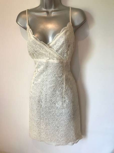 2 piece set * cream lace Foschini dress with jacket suits a size 14 / 38