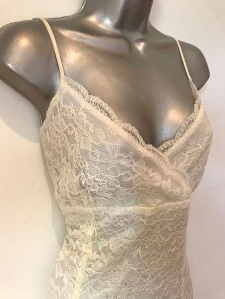 2 piece set * cream lace Foschini dress with jacket suits a size 14 / 38