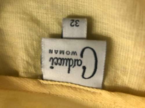 12 / 36 Carducci yellow shirt stunning fabric.