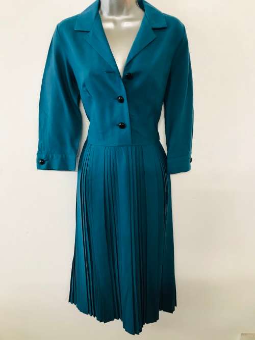 1940s true vintage blue dress must see.generous 10 / 34 MUST EE.