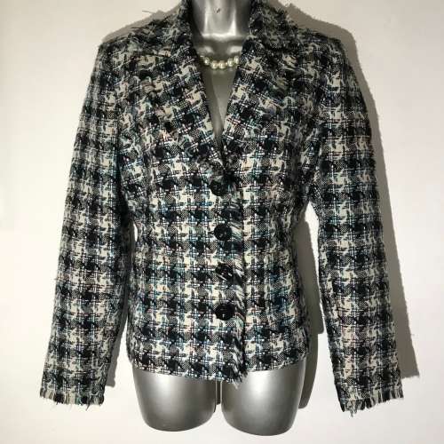 Suits size 36 gorgeous button up jacket