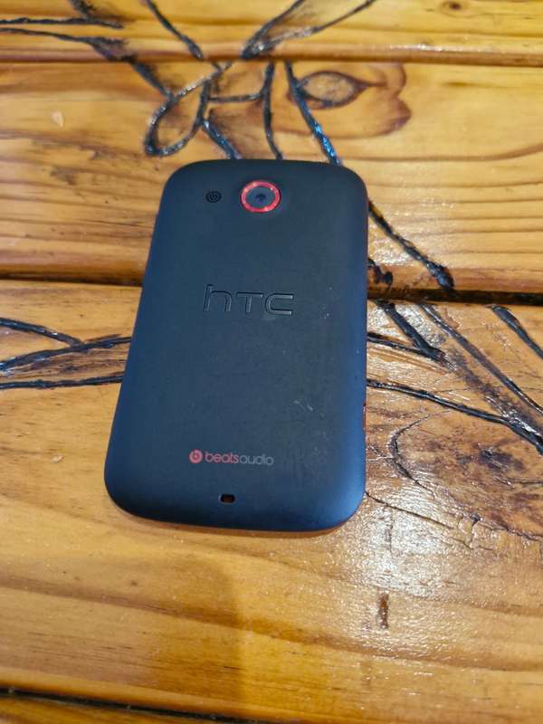 2x Classic HTC Touch Screen phones *Working*