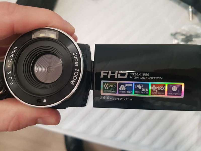Digital Camera with tripod