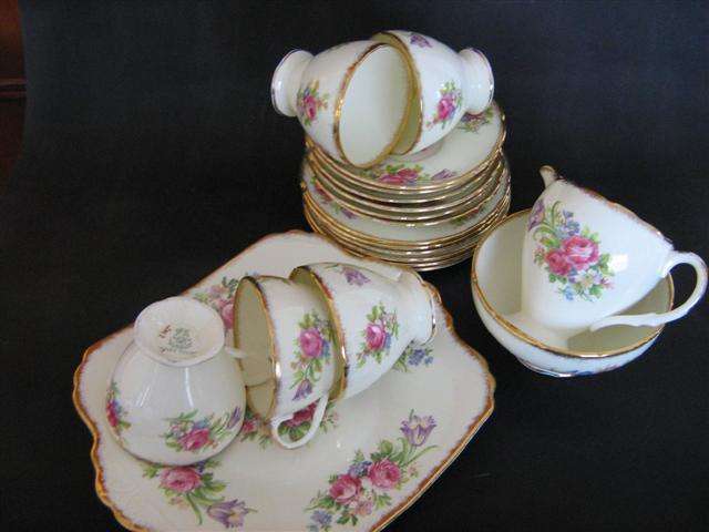 FOLEY TULIP TEASET..( 18 PIECES ) ENGLISH BONE CHINA
