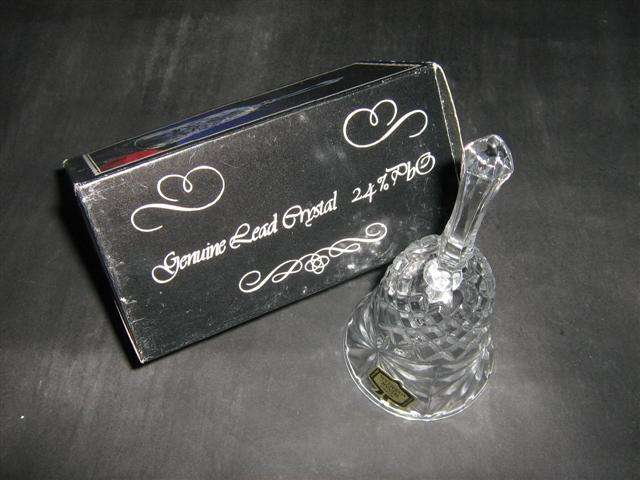 SOVEREIGN LEAD CRYSTAL DINNER BELL IN ORIGINAL BOX..13cm HIGH  X 6.25cm ACROSS THE RIM OF THE BOWL