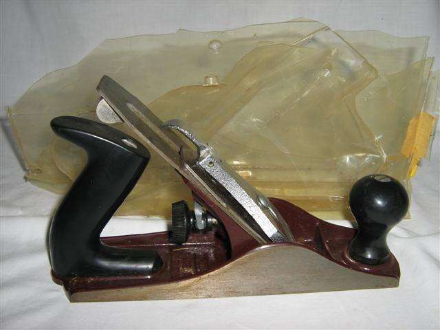 STANLEY HANDYMAN ( 1-12-204 H1204) HAND PLANE...24.50cm X 6.50cm