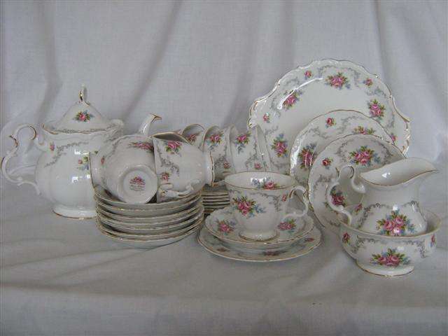 ROYAL ALBERT TEA SET  " TRANQUILLITY " PATTERN... 31 PIECE