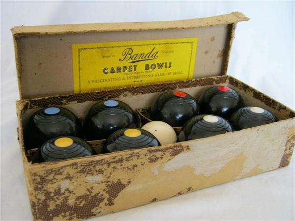 'BANDA' MINIATURE CARPET BOWLS...ENGLAND...