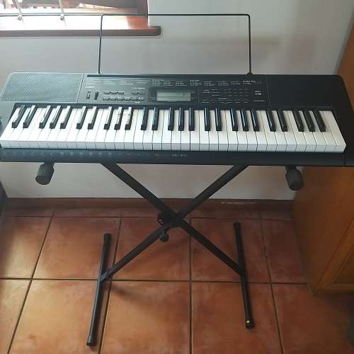 Casio CTK-3500 61-Key Touch Sensitive Portable Keyboard with Power Supply and adjustable stand
