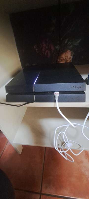 PlayStation 4 1TB (original)