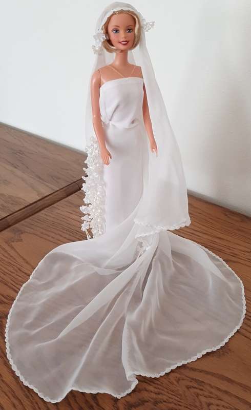Long veil Straight Chiffon wedding dress Barbie Bride