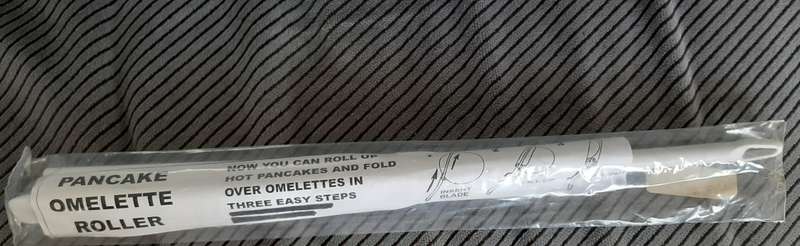 Extraordinary gadget - Pancake, Omelette Roller